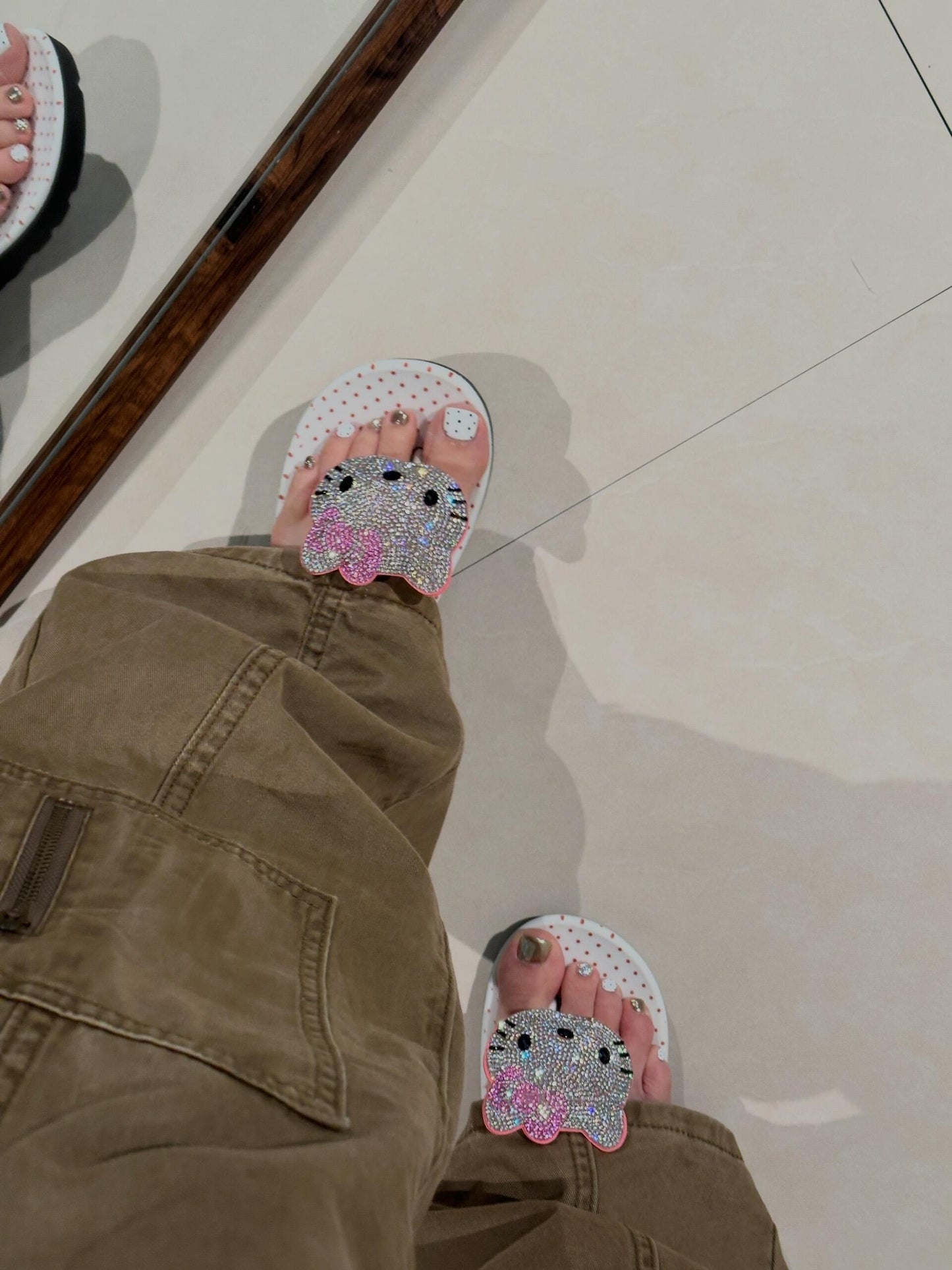 Sparkling Hellokitty Sandals Polka-dot Sole Flip Flops