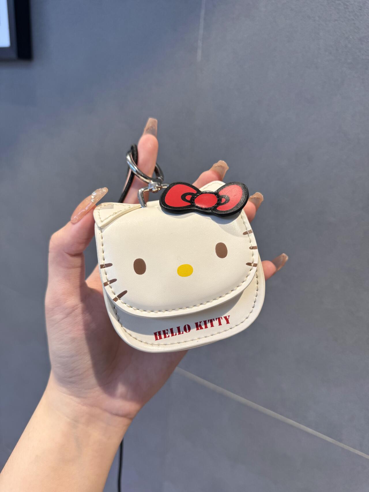 Hellokitty Mini Neck Bag