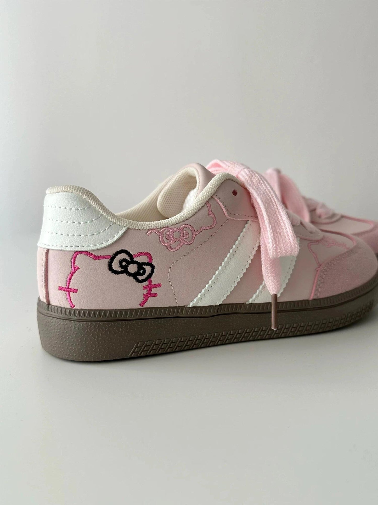 Hellokitty Embroidery Cute Sneakers Casual Fashion Comfortable Classic Shoes