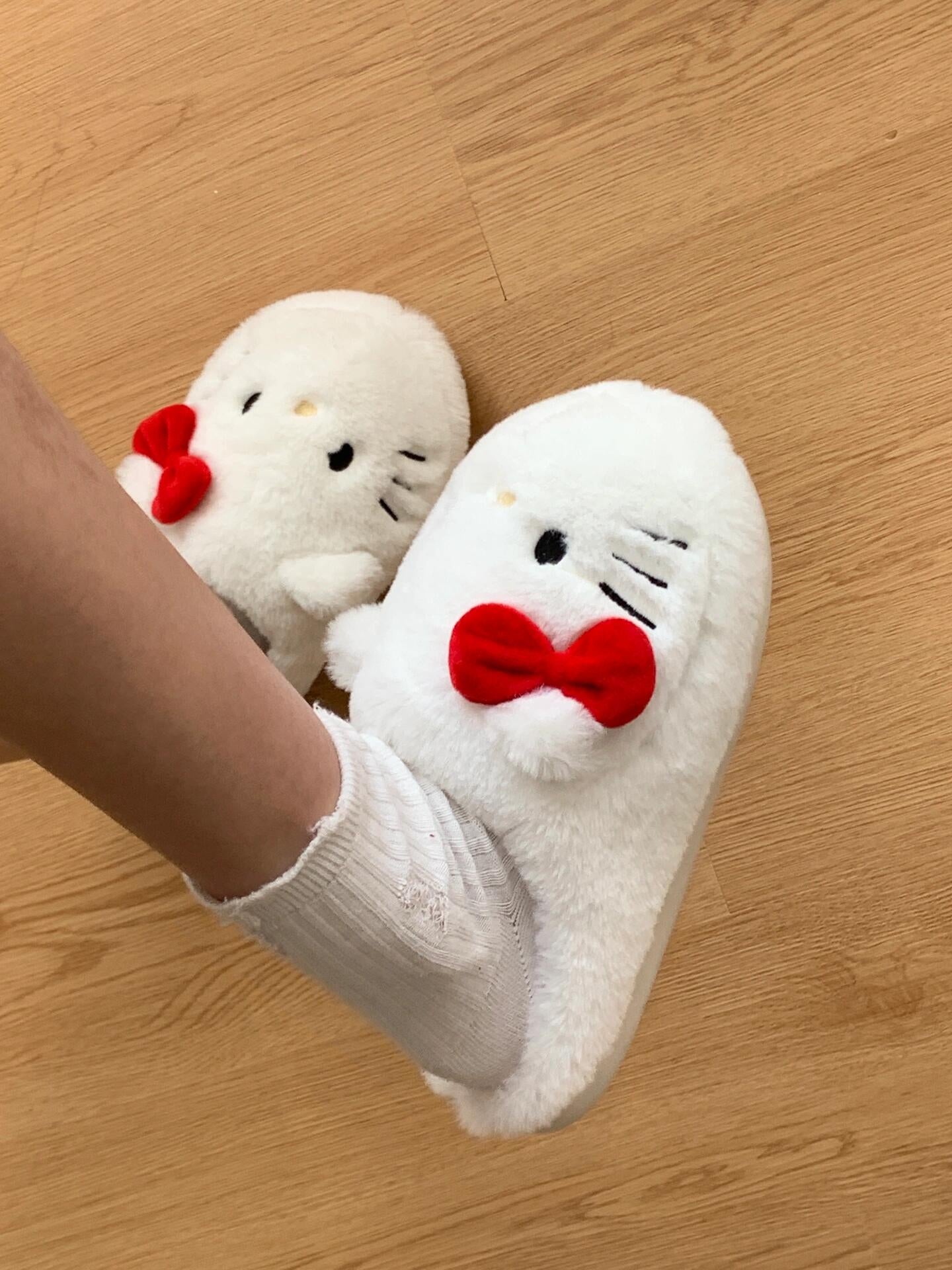 KT Fluffy Slippers Women Kawaii Slippers for Women House Slippers Cute Slippers