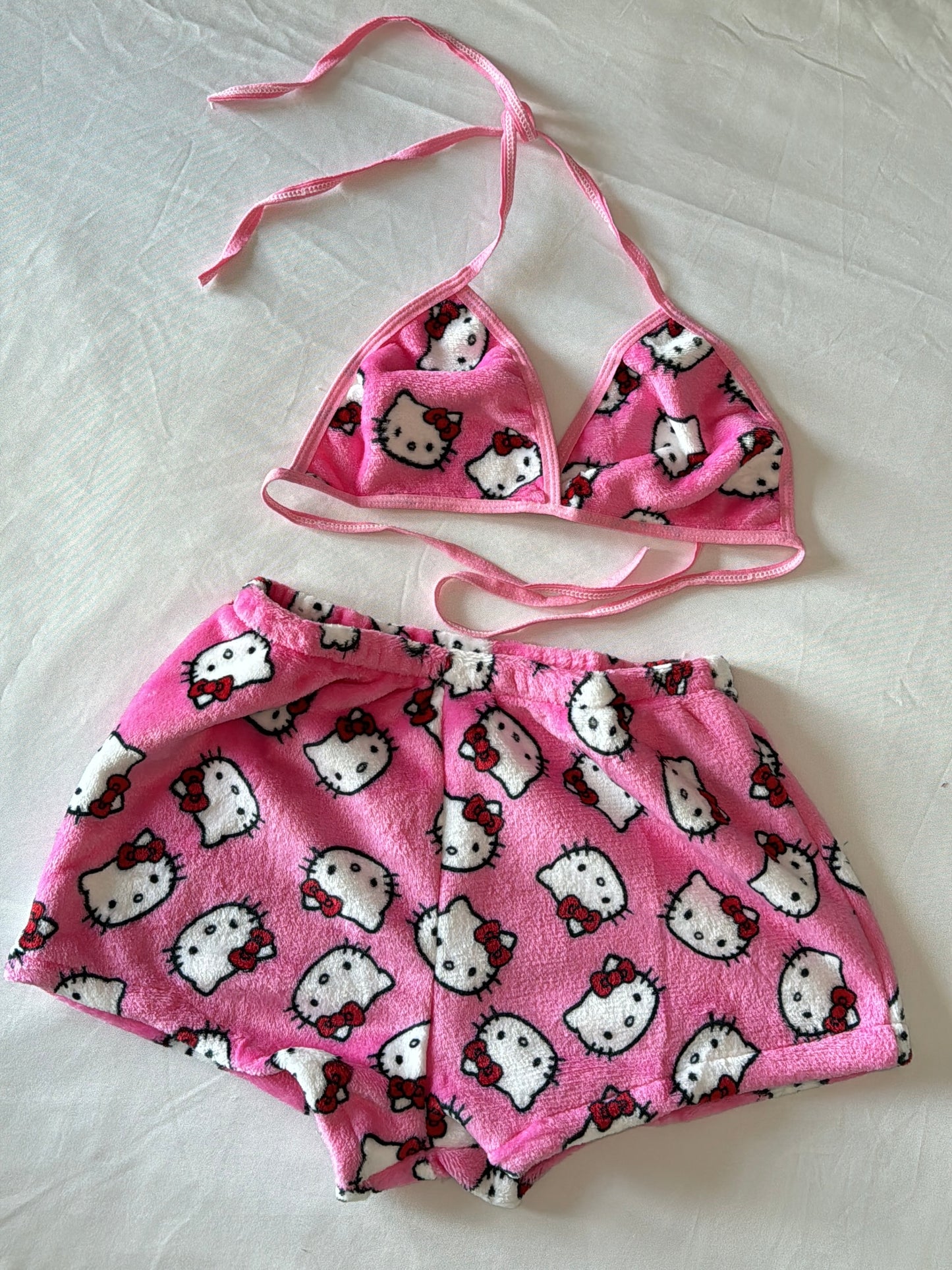 Hellokitty Women'S 2 Piece Sleepwear Flannel Bikini Top with Shorts Pj Set