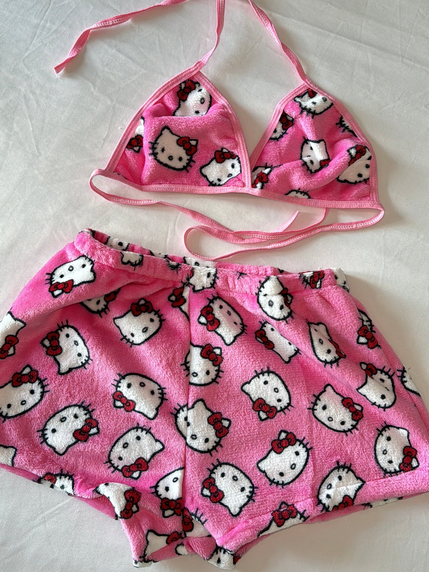 Hellokitty Women'S 2 Piece Sleepwear Flannel Bikini Top with Shorts Pj Set