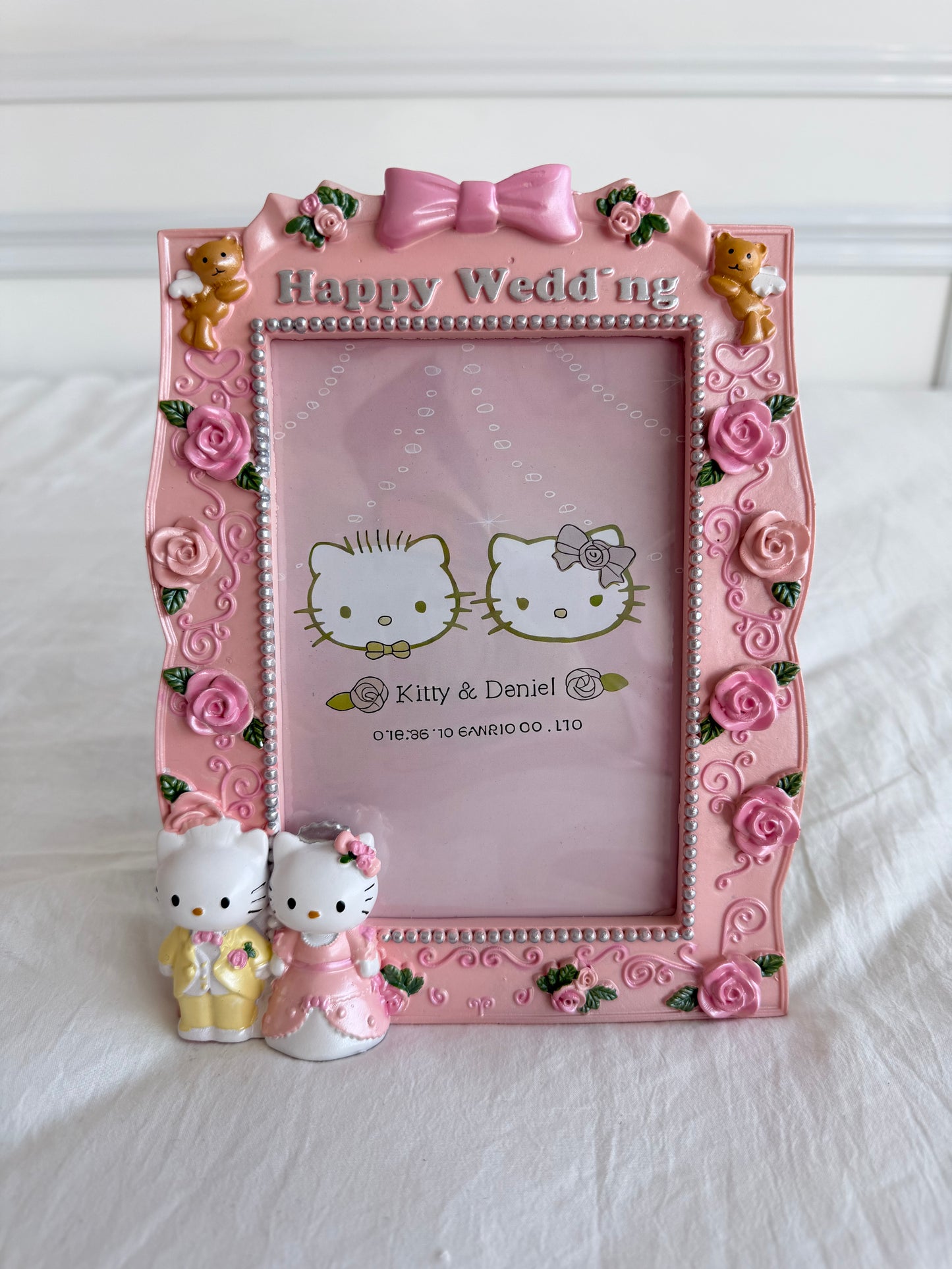 HelloKitty & Daniel Cute Photo Frame Ornaments Wedding Gifts