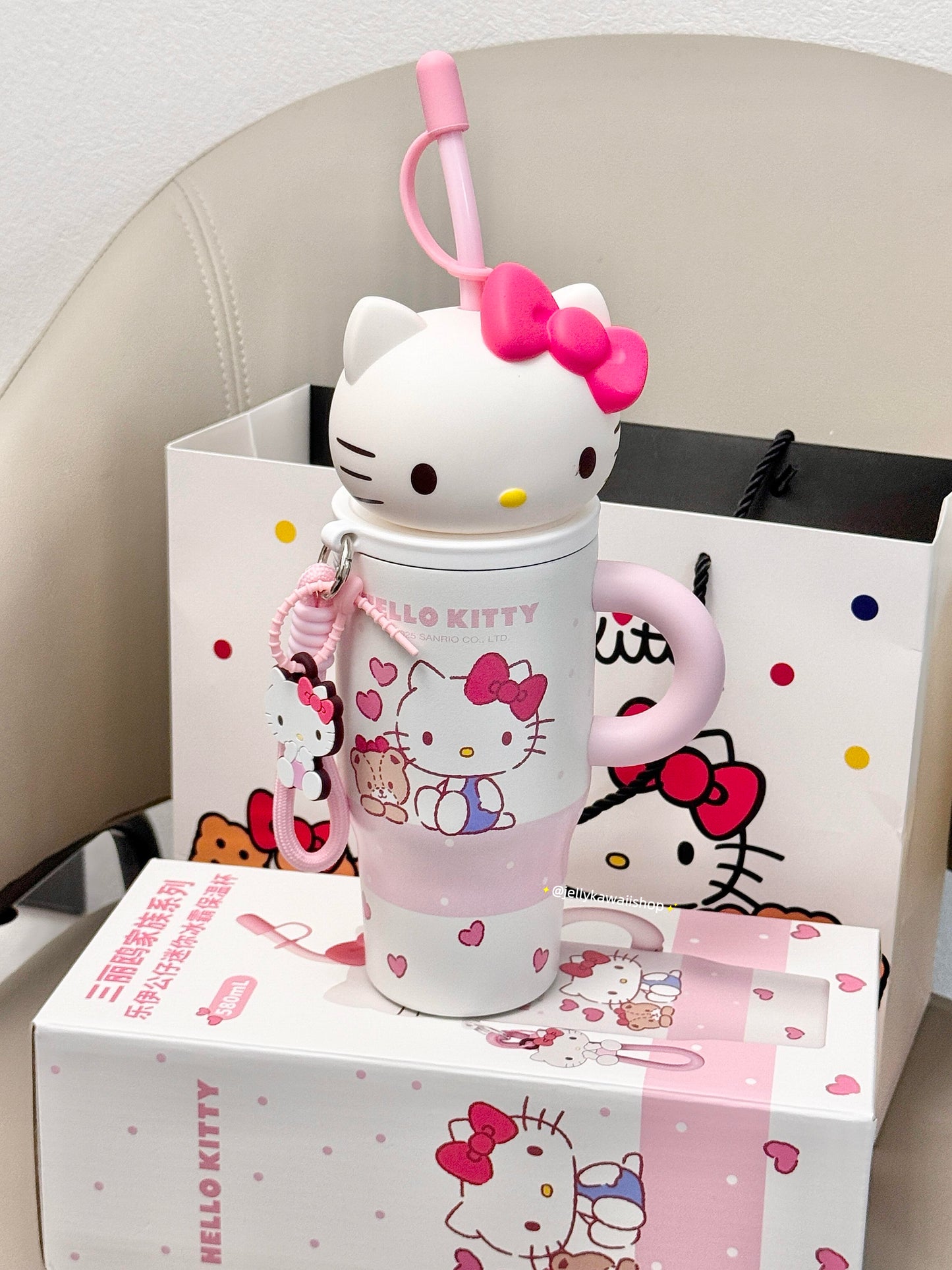 Hello Kitty 580ml Tumbler with Handle Stainless Steel Insulated Cup with Lid & Straw Water Bottle Cupholder Friendly Women Travel Mug
