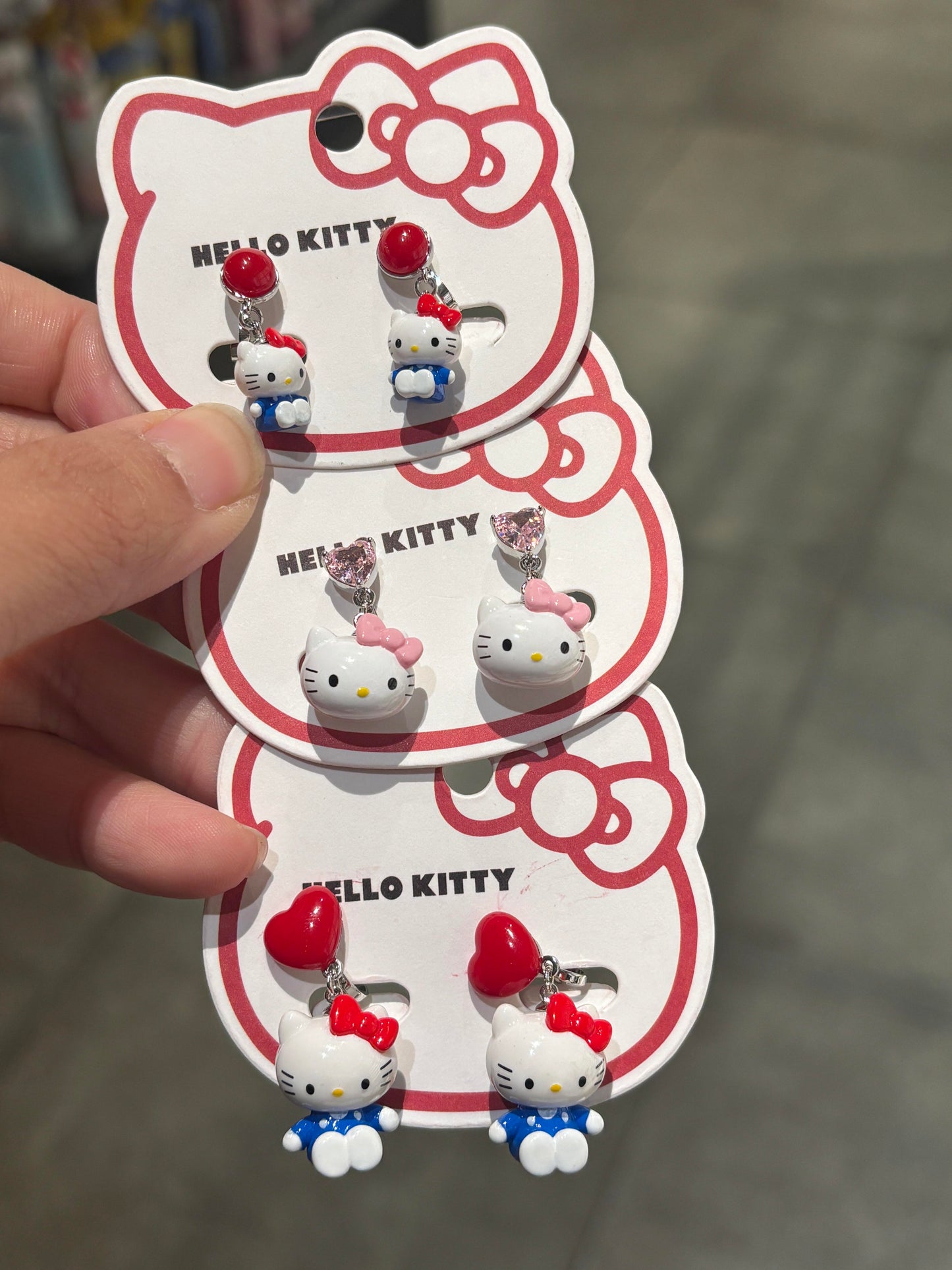 Hello Kitty Charm Stud Pendant Earrings（2pcs）